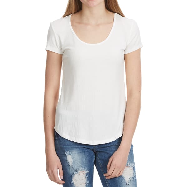 AMBIANCE Juniors' Round Neck Short-Sleeve Tee with Shirttail