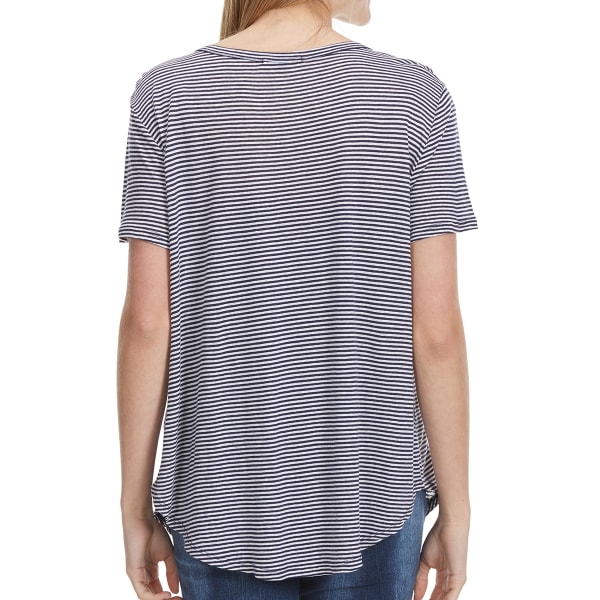 AMBIANCE Juniors' Short Sleeve Scoop Neck Oversized Stripe Tee