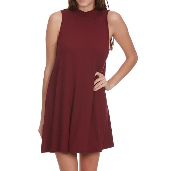 AMBIANCE APPAREL Juniors' Mock Neck Short-Sleeve Shift Dress