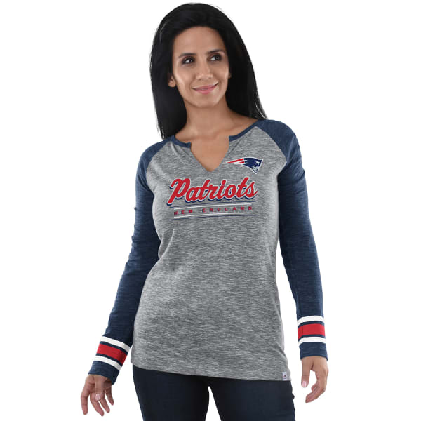 NEW ENGLAND PATRIOTS Women's Lead Play Notch Neck Long-Sleeve Tee