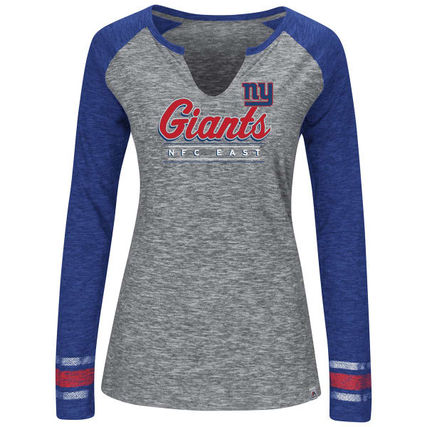 NEW YORK GIANTS Women's Lead Play Notch Neck Long-Sleeve Tee