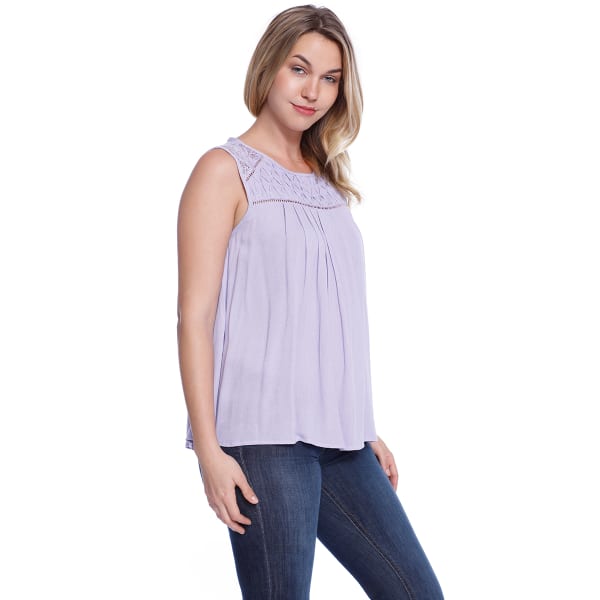 TAYLOR & SAGE Juniors' Pleated Baby Doll Woven Top