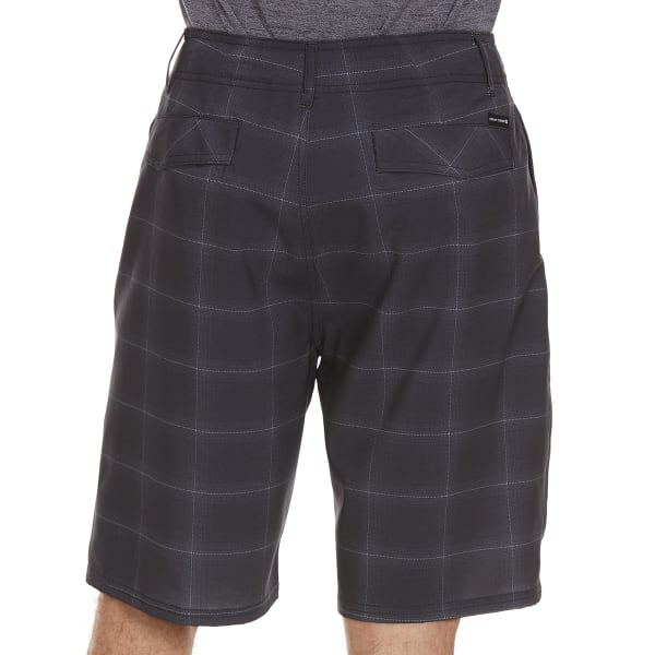 OCEAN CURRENT Guys' Amphibious Plaid Chino Shorts