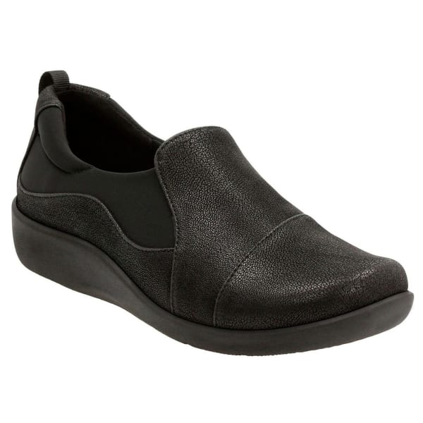 CLARKS Women's Sillian Paz Casual Slip-On Shoes, Black Synthetic