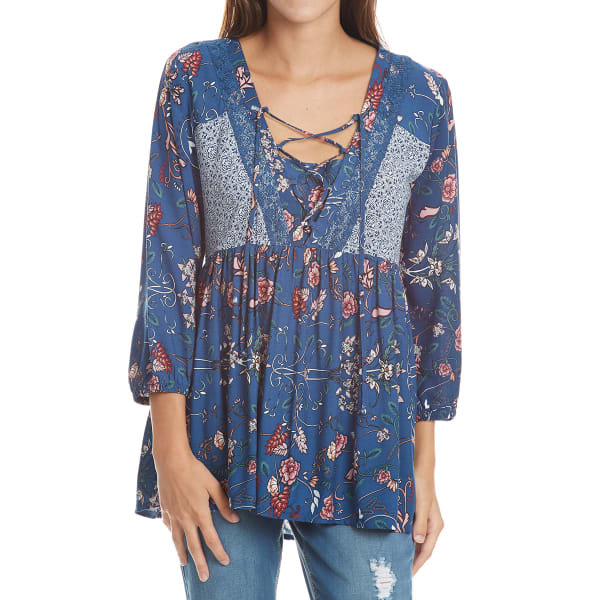 ABSOLUTELY FAMOUS Women's Twin Print Lace-Up Â¾-Sleeve Top