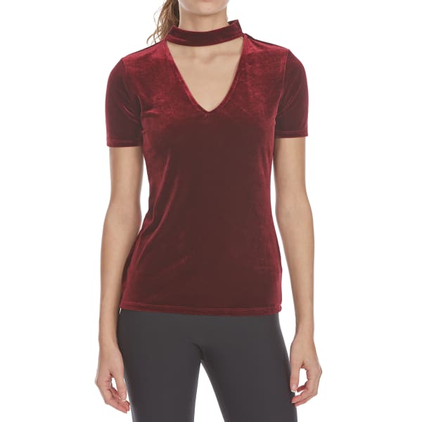 AMBIANCE APPAREL Juniors' Velvet Choker Short-Sleeve Top