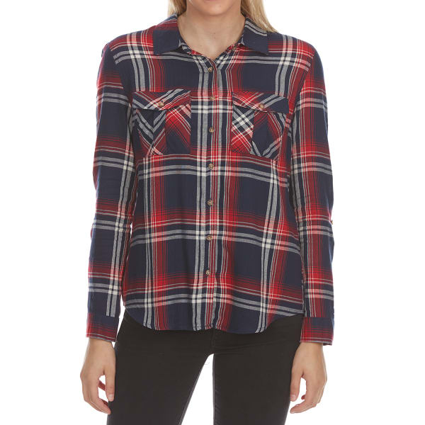 AMBIANCE Juniors' Long-Sleeve Double Pocket Plaid Shirt