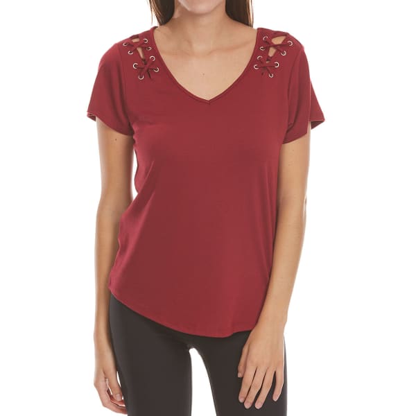 ALMOST FAMOUS Juniors' Lace-Up Shoulder V-Neck Tee