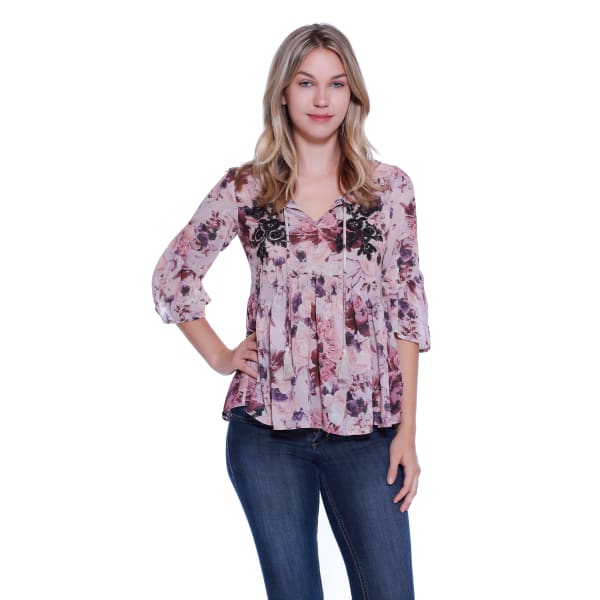 TAYLOR & SAGE Juniors' Floral Tassel Woven Shirt