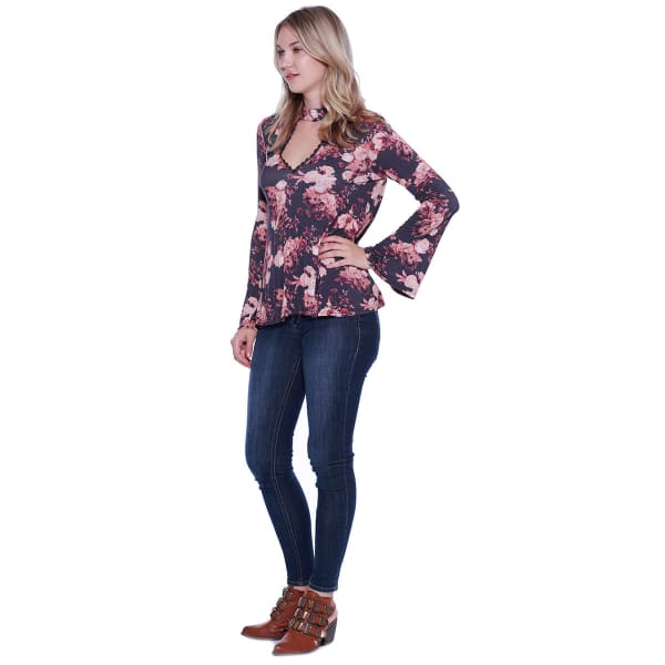 TAYLOR & SAGE Juniors' Floral Keyhole Long-Sleeve Woven Shirt