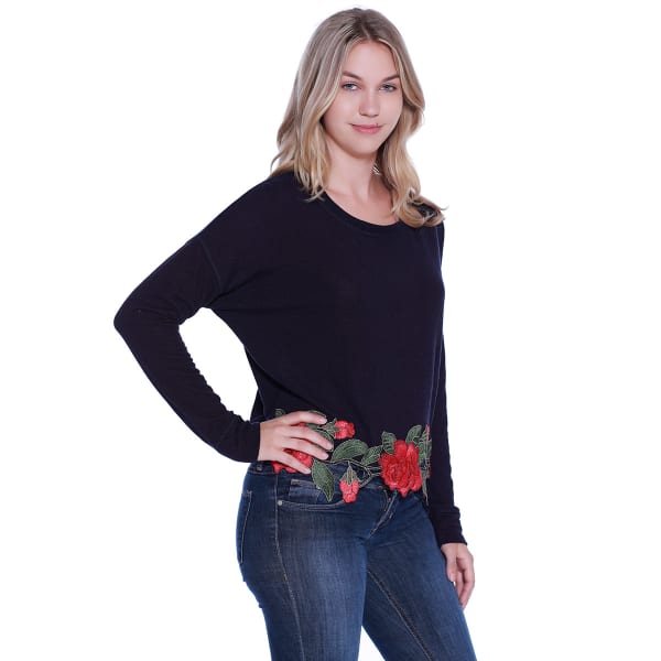 TAYLOR & SAGE Junior's Embroidered Hem Dolman Sleeve Top