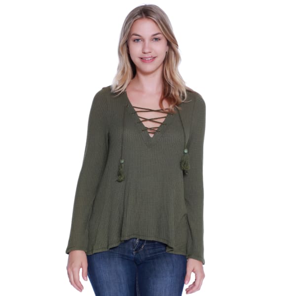 TAYLOR & SAGE Juniors' Crochet Back Lace Up Knit Top