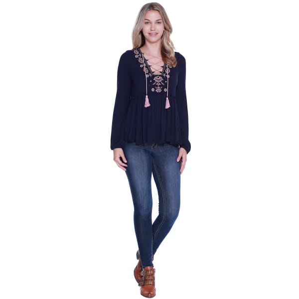 TAYLOR & SAGE Juniors' Lace-Up Embroidered Peasant Top