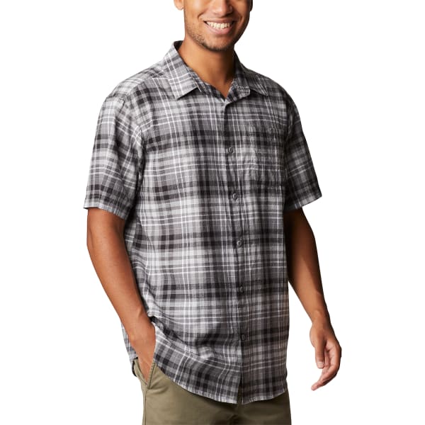 COLUMBIA Men's Under Exposure Yarn-Dye Short Sleeve Shirt