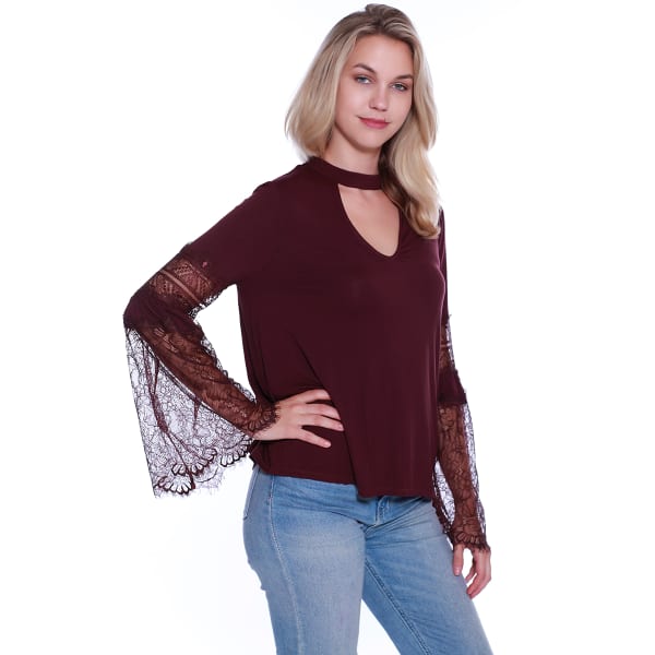 TAYLOR & SAGE Junior's Gigi Lace Bell Sleeve Top