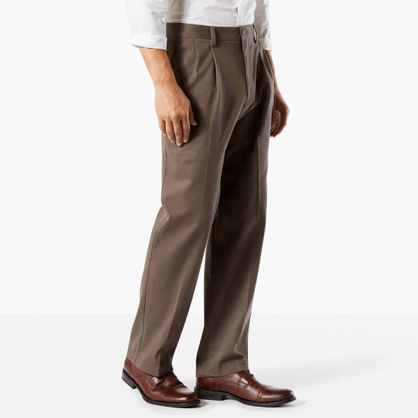DOCKERS Men's Classic Fit Easy Khaki Pleated Pants