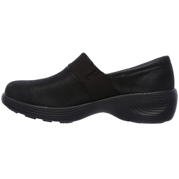 SKECHERS Women's Relaxed Fit: Gemma Casual Slip-On Shoes, Black