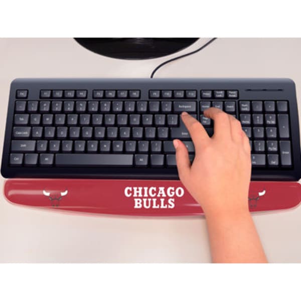 FAN MATS Chicago Bulls Gel Wrist Rest, Red/White