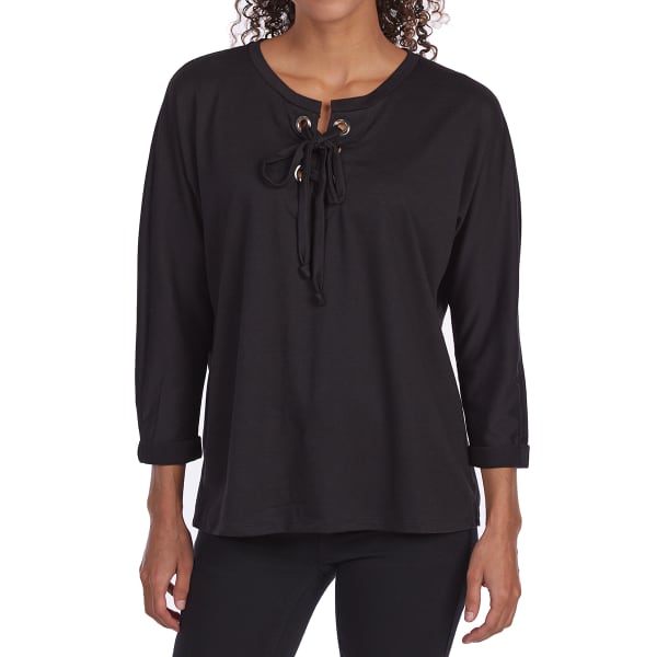 TRESICS FEMME Women's Baby Terry Grommet Lace-Up ¾-Sleeve Top