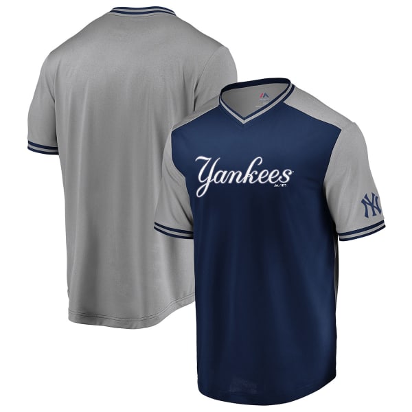 NEW YORK YANKEES Men's Good Graces V-Neck  Short-Sleeve Shirt