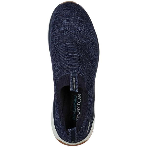 SKECHERS Men's Solar Fuse Shoe