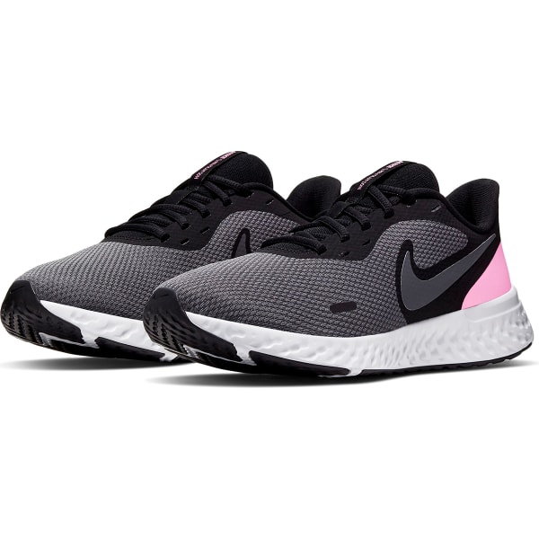 NIKE Women's Revolution 5 Running Shoes, Wide