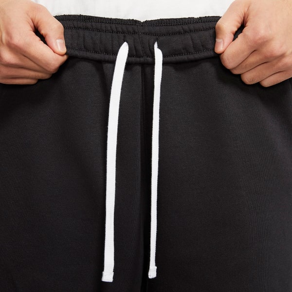 NIKE Men's Sportswear Club Shorts