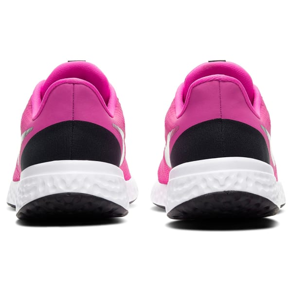 NIKE Little Girls' Revolution 5 Sneaker