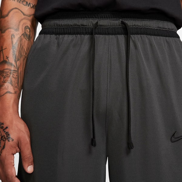 NIKE Men's Dri-FIT Elite Shorts