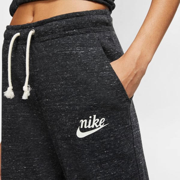 NIKE Women's Sportswear Gym Vintage Capri