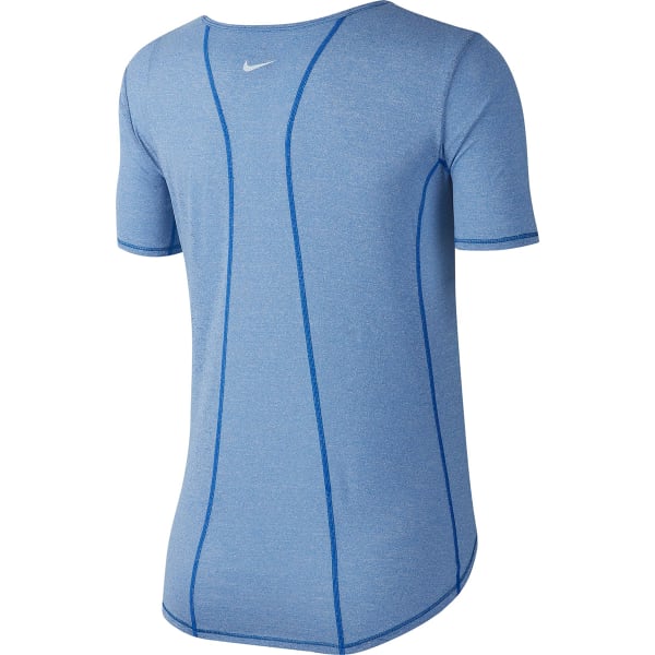 NIKE Women's Graphic Short-Sleeve Tee