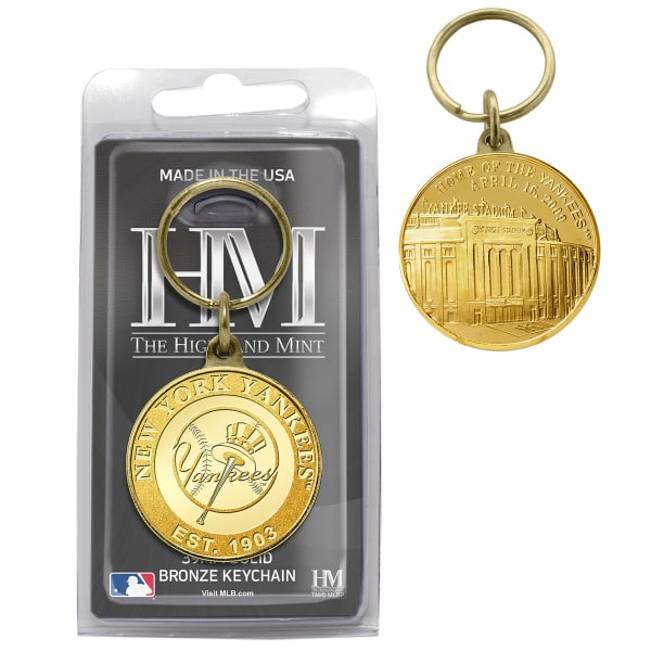 NEW YORK YANKEES Bronze Coin Keychain