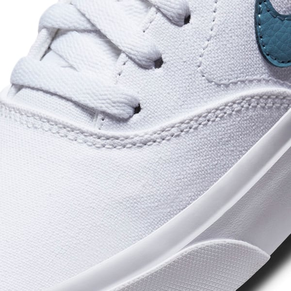 NIKE SB Girls' Charge Canvas Skate Shoe