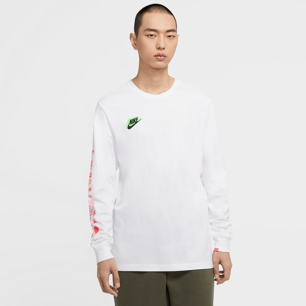 NIKE Men's Sportswear Long-Sleeve Tee