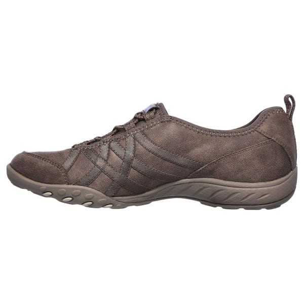 SKECHERS Women's Relaxed Fit: Breathe Easy - Days End Shoe