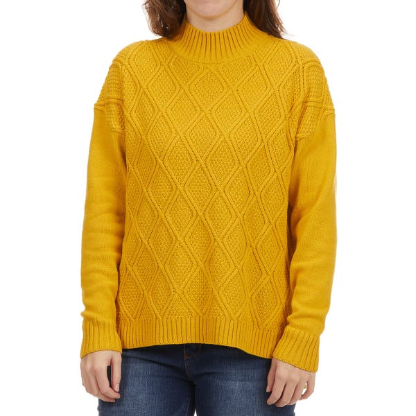 COLOUR EIGHTEEN Women's Roving Cable Sweater