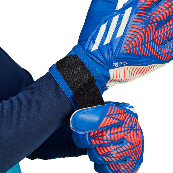 ADIDAS Predator Soccer Training Gloves