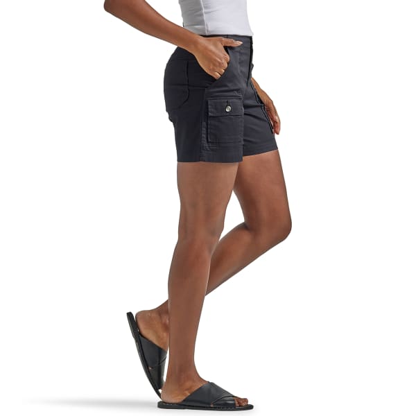 Women's Ultra Lux Comfort with Flex-to-Go Relaxed Fit Cargo Short in  Chambray