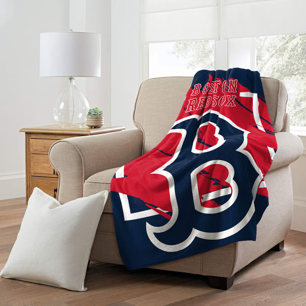 BOSTON RED SOX Dimensional Micro Raschel Throw Blanket