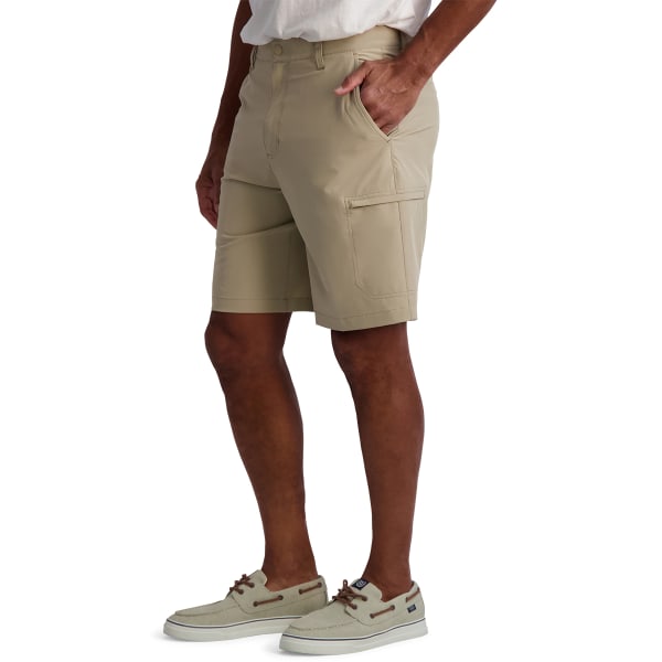 CHAPS Men's Performance 9" Cargo Shorts