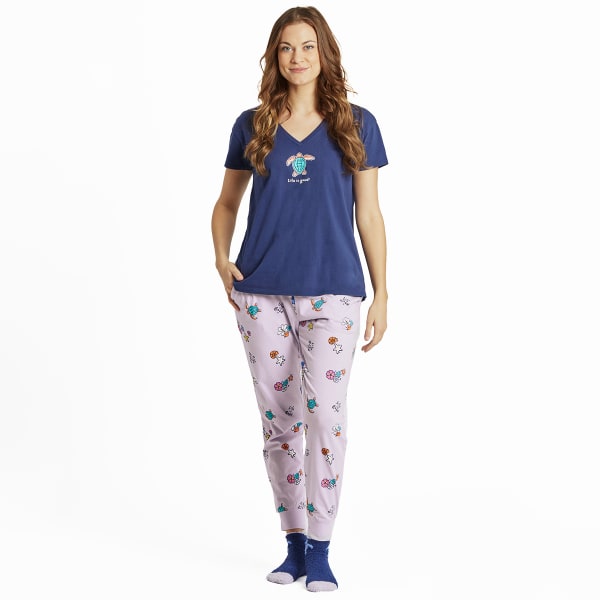 LIFE IS GOOD Women's Sea Turtle Snuggle Up Relaxed Sleep Vee