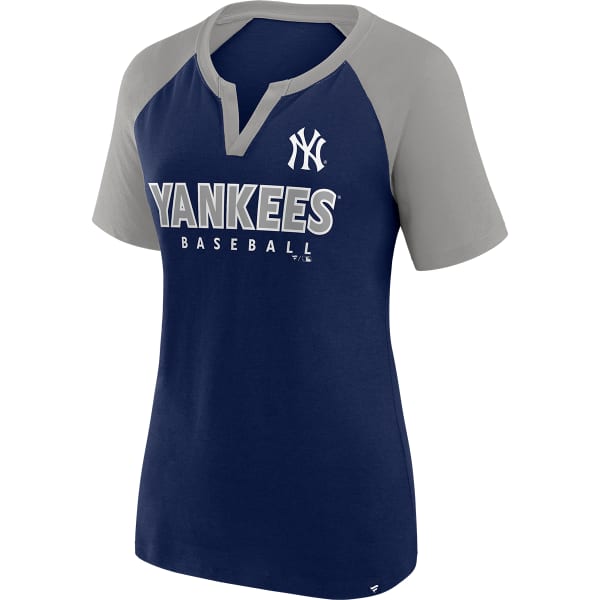 NEW YORK YANKEES Women's Fanatics Shut Out Notch Neck Short-Sleeve Tee