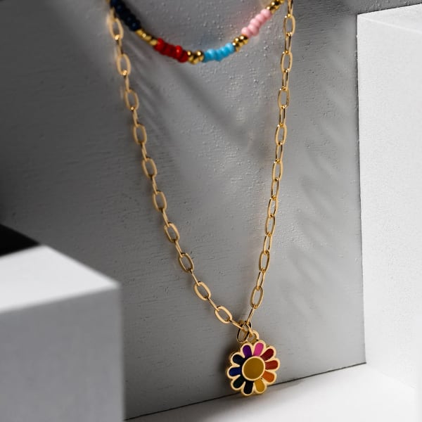 CHARMING CHARLIE Colorful Flower Necklace