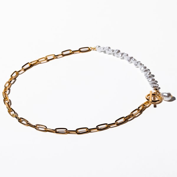 CHARMING CHARLIE Gold Chain Link Necklace