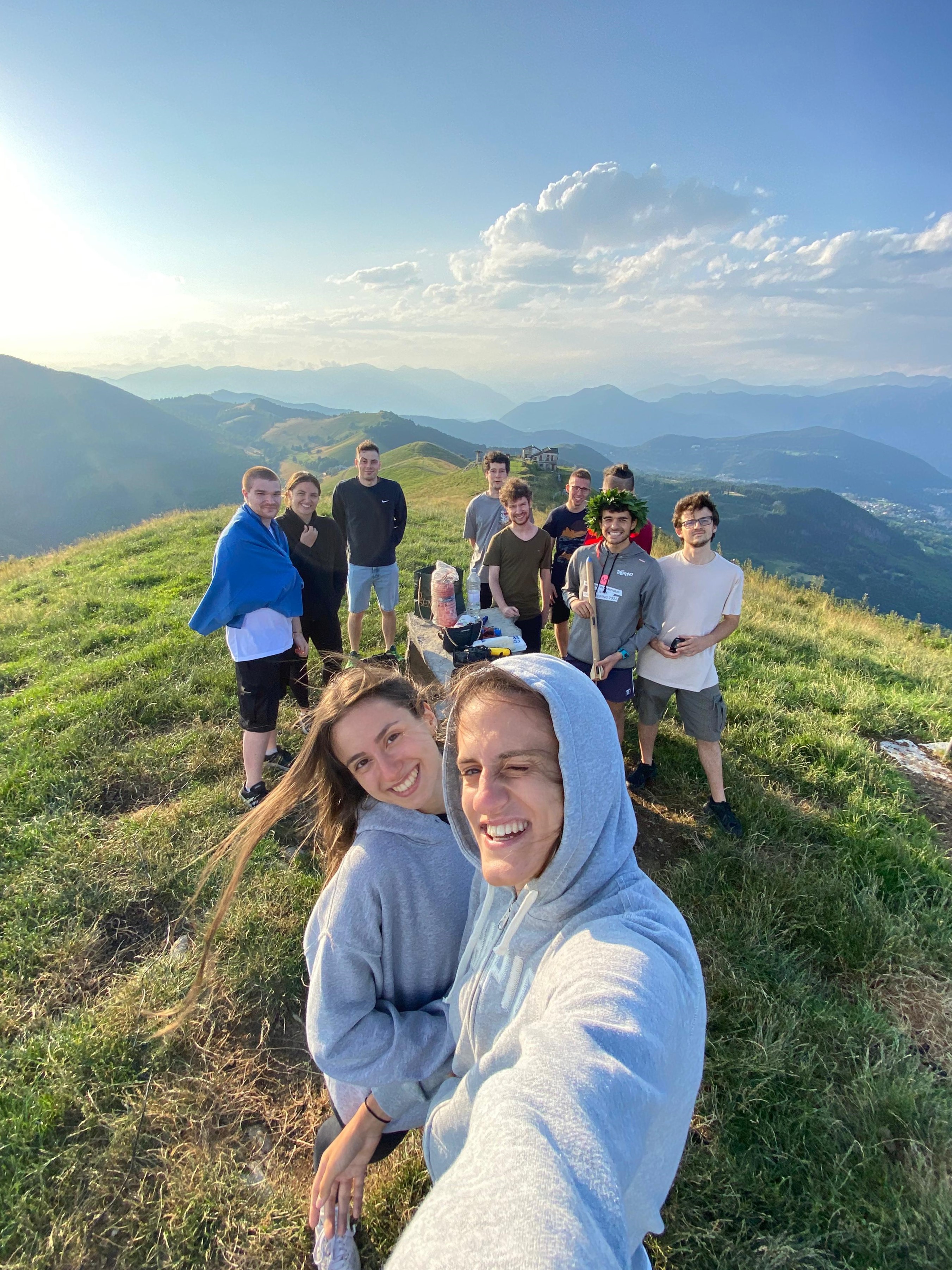 Group photo on top of Monte Croncione