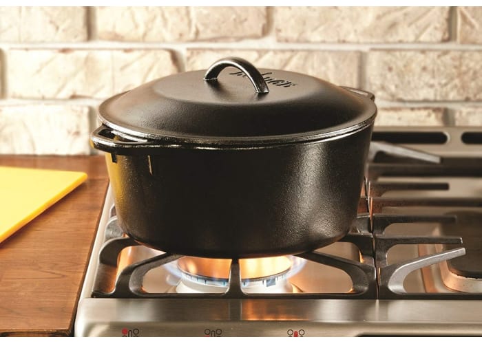 7-qt Lodge Pre-Seasoned Dutch Oven