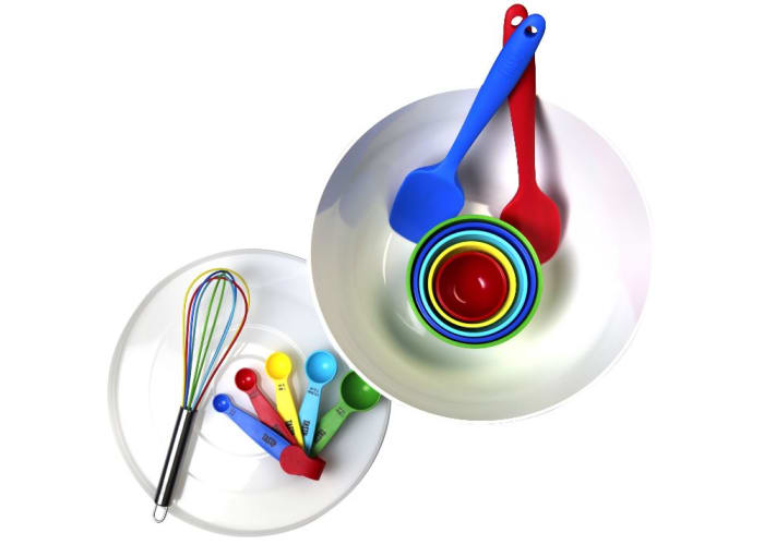 Tasty 15 Piece Melamine Bowl and Baking Set