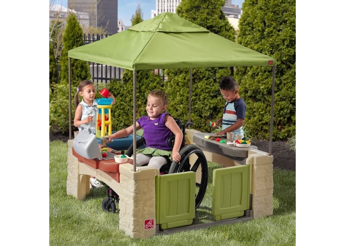 Step2 All Around Playtime Patio w/ Canopy 