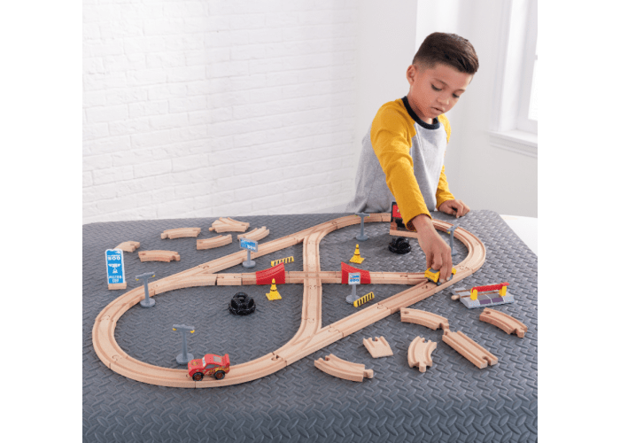 Disney Pixar Cars 3 Build Your Own Track Pack