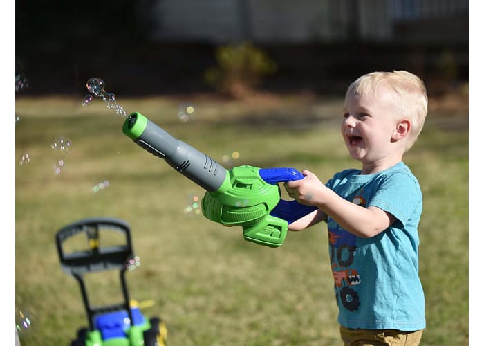 Maxx Bubbles Bubble-N-Go Toy Leaf Bubble Blower